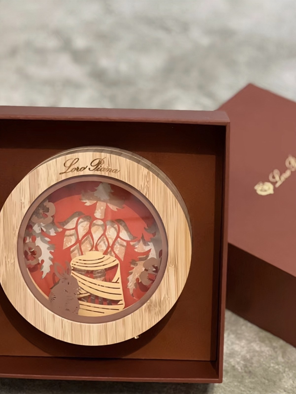 Corporate Gift Success Story | How a Loro Piana Lamp Enhanced Brand Culture for a Singapore Hotel